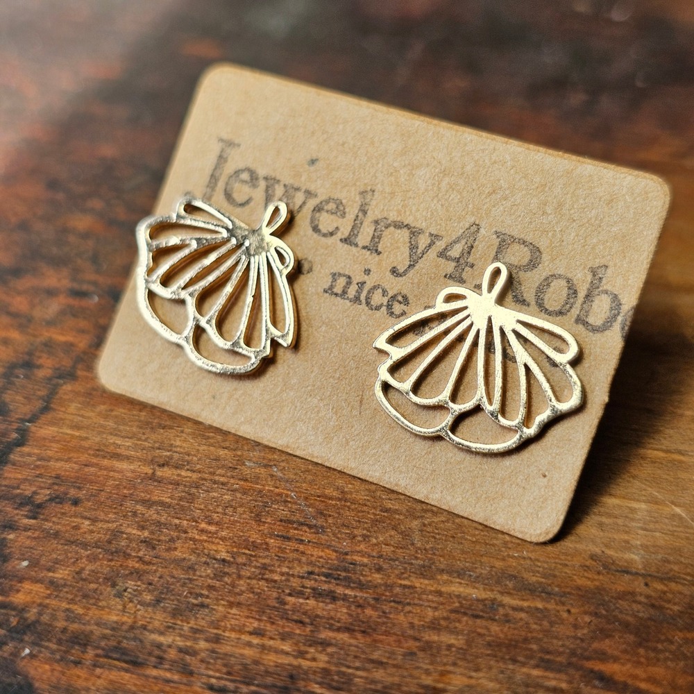 Gold Shell Scallop Cutout Stud Earrings Women OS Stainless Steel